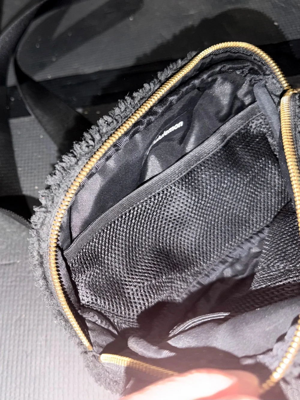 Lululemon Black Sherpa Everywhere Belt Bag 1L